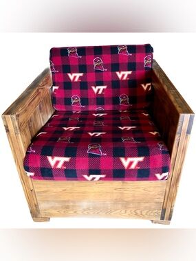 Virginia Tech Fans - THIS END UP Classic Machine Washable Hokie Slipcovers